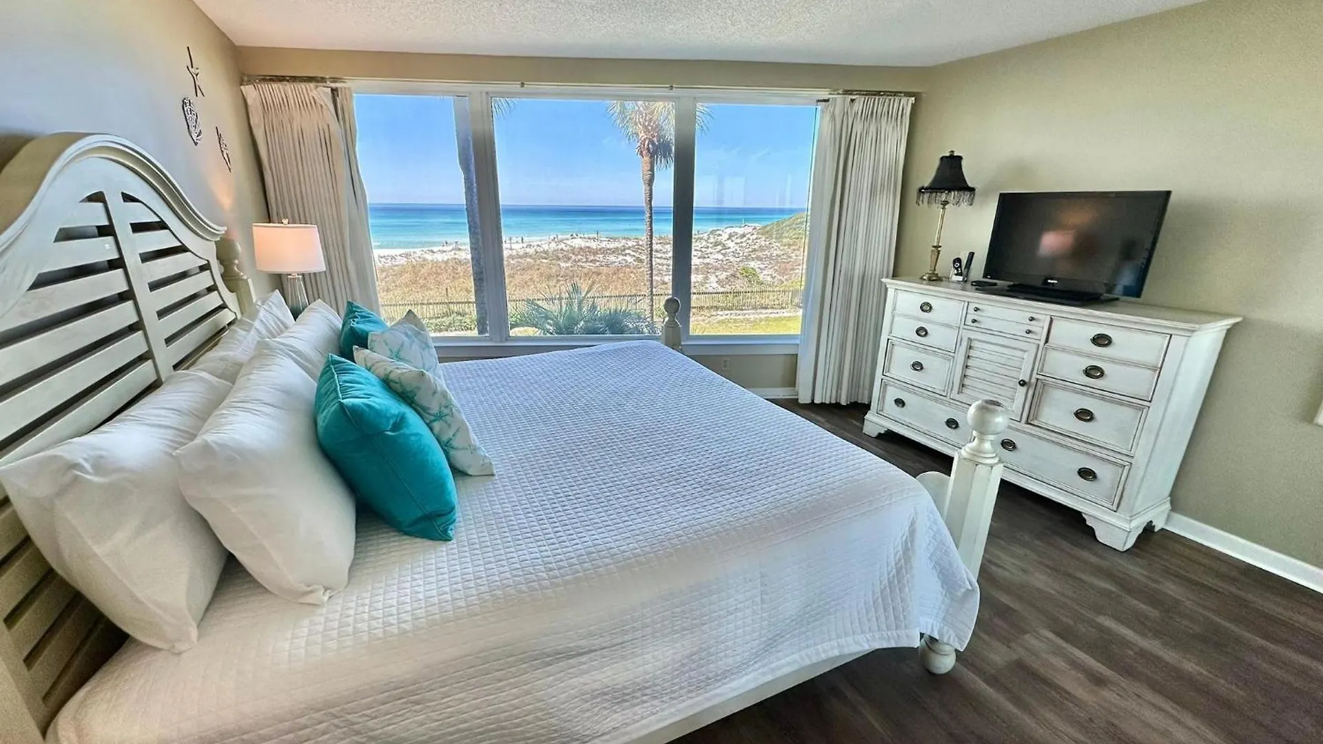 4216 Beachside Two Destin 0*,